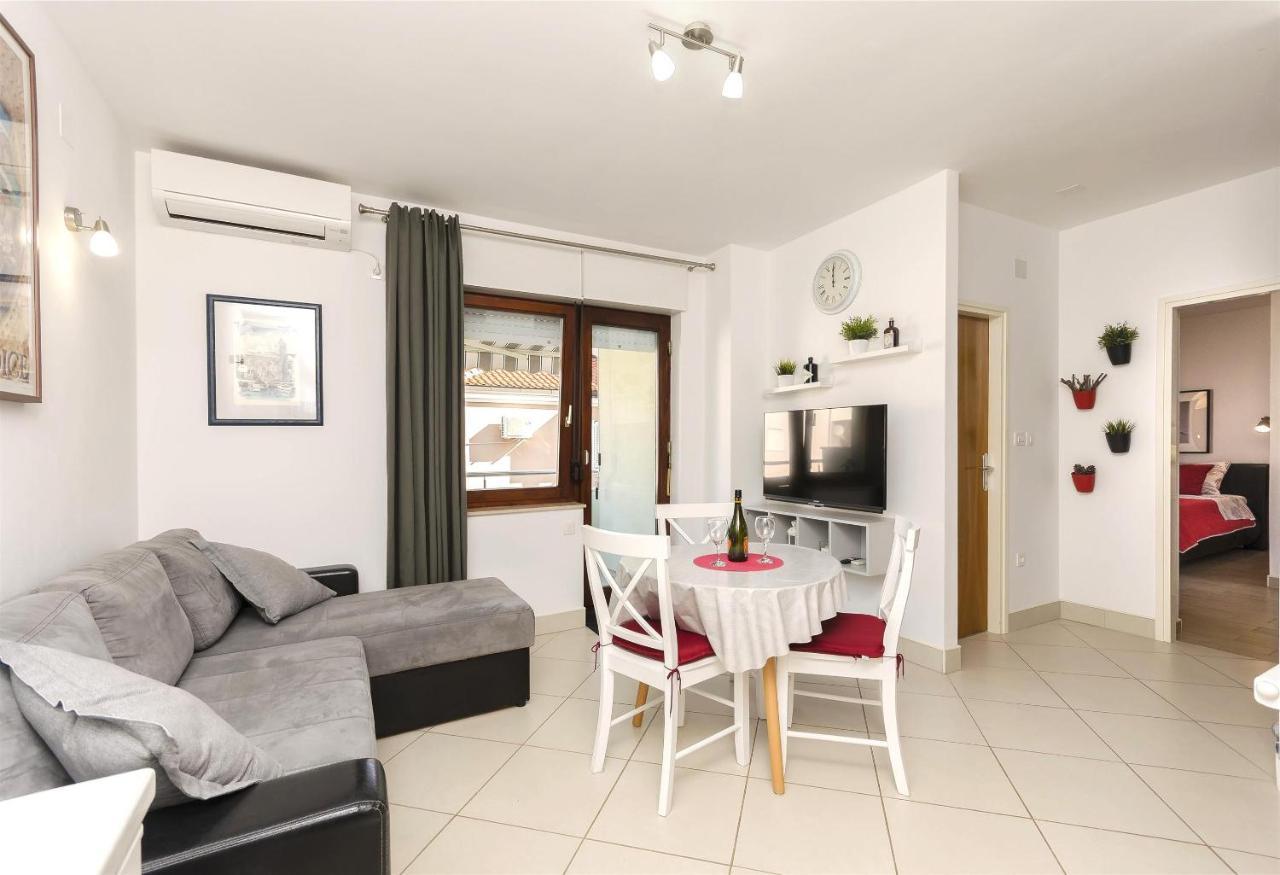 Apartment Mare Srima Dış mekan fotoğraf